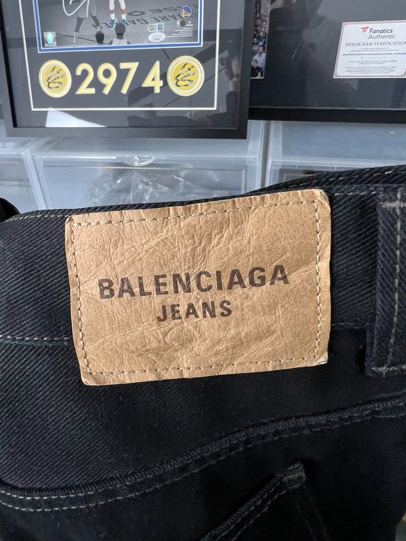 Balenciaga Balenciaga size XS Baggy destroys old waxed wide-leg jeans Size US 27 - 3 Thumbnail
