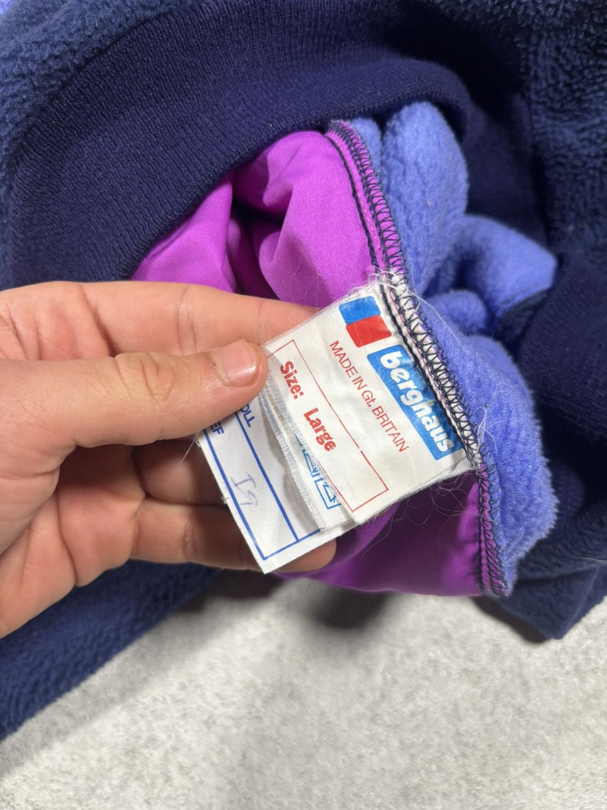 Berghaus Vintage Berghaus Aztec Fleece Quarter Zip Pullover Gorpcore Size US L / EU 52-54 / 3 - 10 Thumbnail