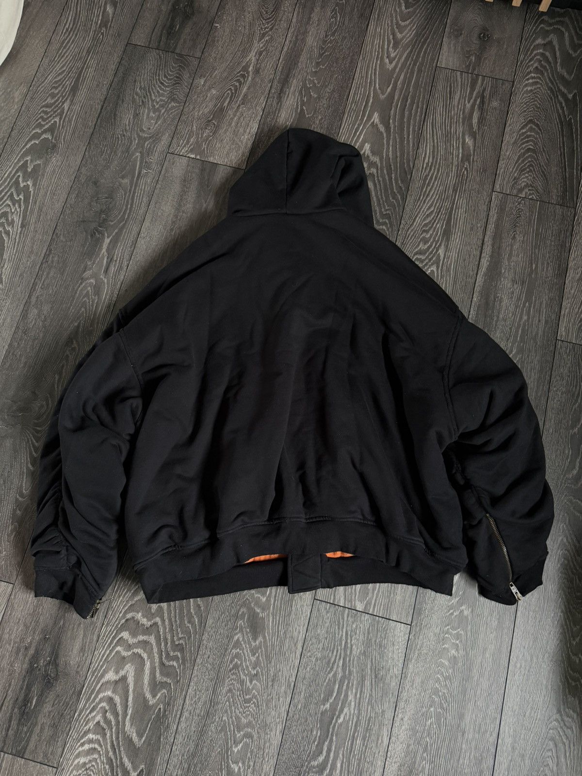 Balenciaga balenciaga fleece lined distressed bomber jacket Size US M / EU 48-50 / 2 - 4 Thumbnail