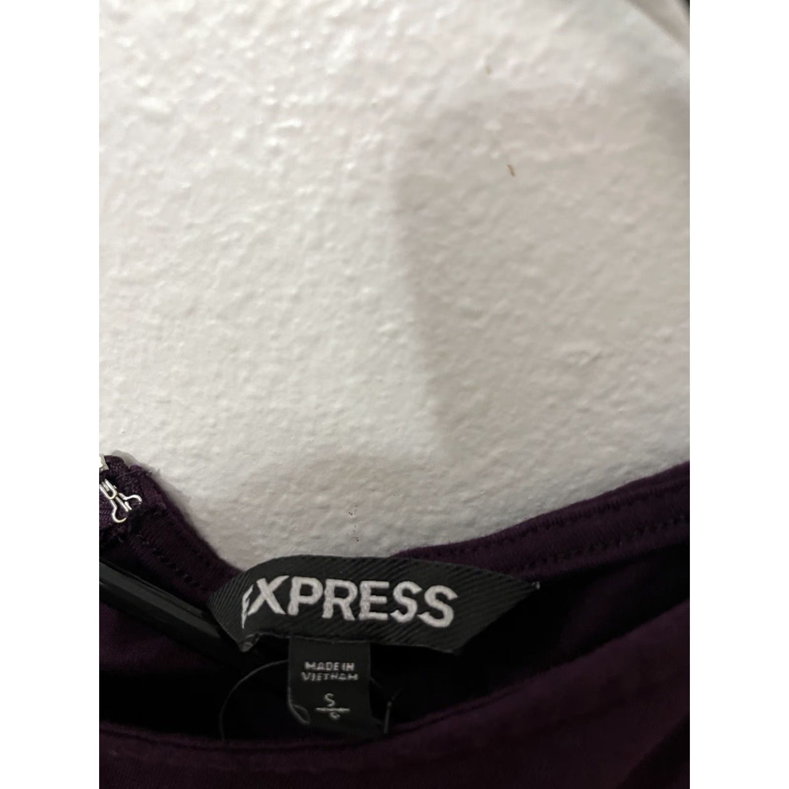 Express EXPRESS Dress Woman's S Long Sleeve Round Neck Zip Fit & Flare Burgundy Maroon Lightweight Knit Jersey Cotton Blend Knee Length Casual Business 90s? Size S / US 4 / IT 40 - 3 Thumbnail