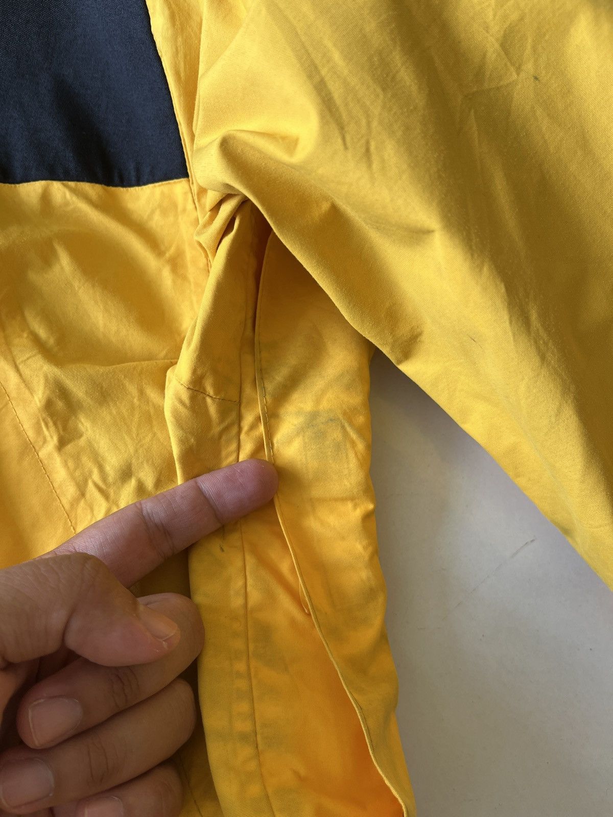 The North Face 90s The North Face Goretex Size US L / EU 52-54 / 3 - 11 Thumbnail