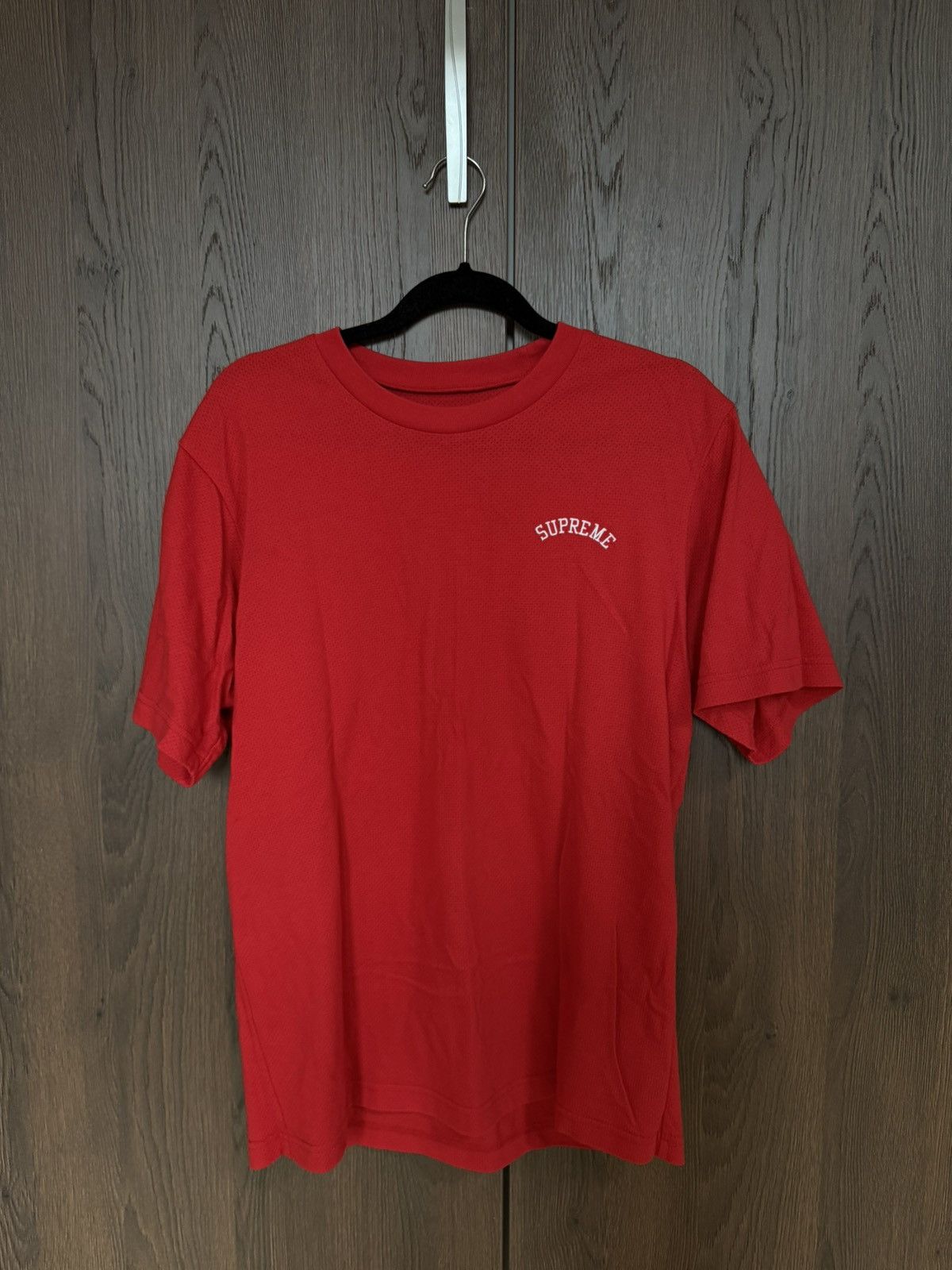 Supreme Supreme 2018 S/S Arc Logo T-shirt Red Mesh Size US M / EU 48-50 / 2 - 1 Thumbnail