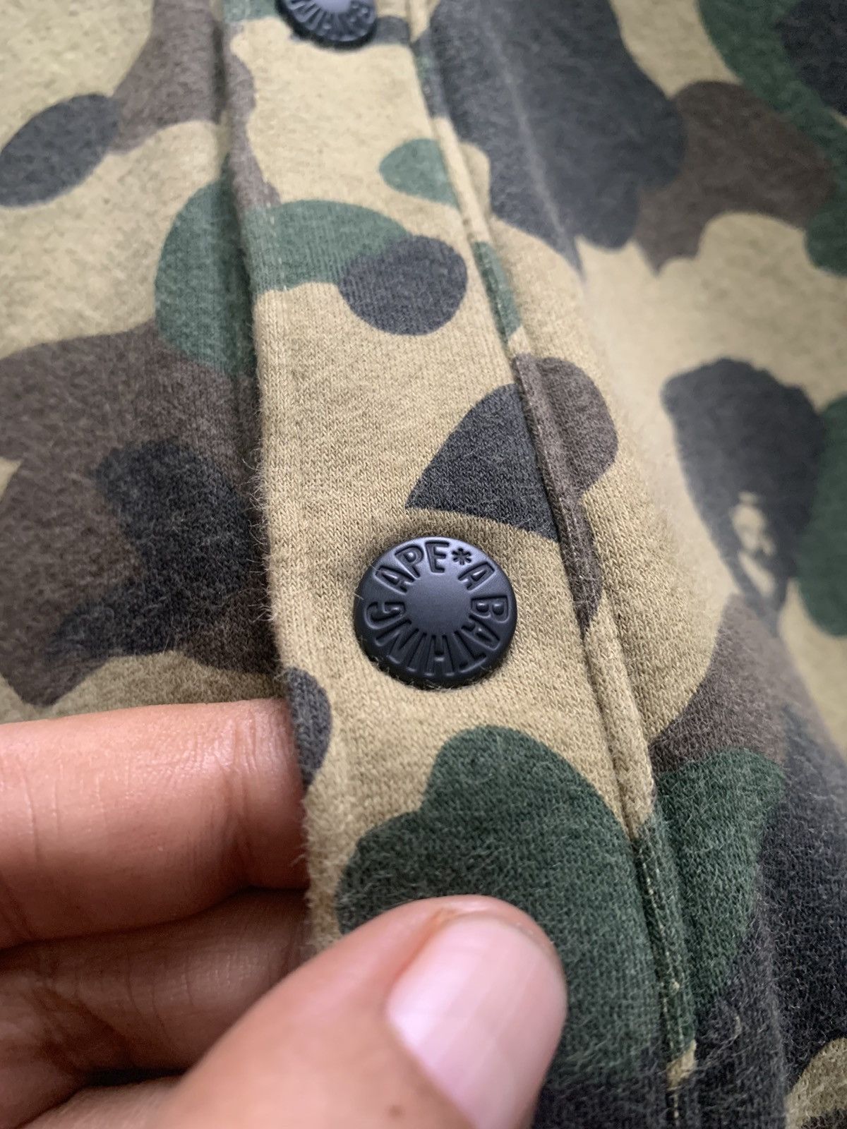 Bape Vintage BAPE 1st Camo Button Hoodie Size US L / EU 52-54 / 3 - 5 Thumbnail