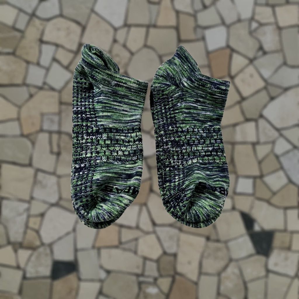 Vintage Bombas Grippers Space Dye Ankle Socks Lot Of 2 Pairs Size M Womens Green Space Grip Socks Size ONE SIZE - 1 Thumbnail