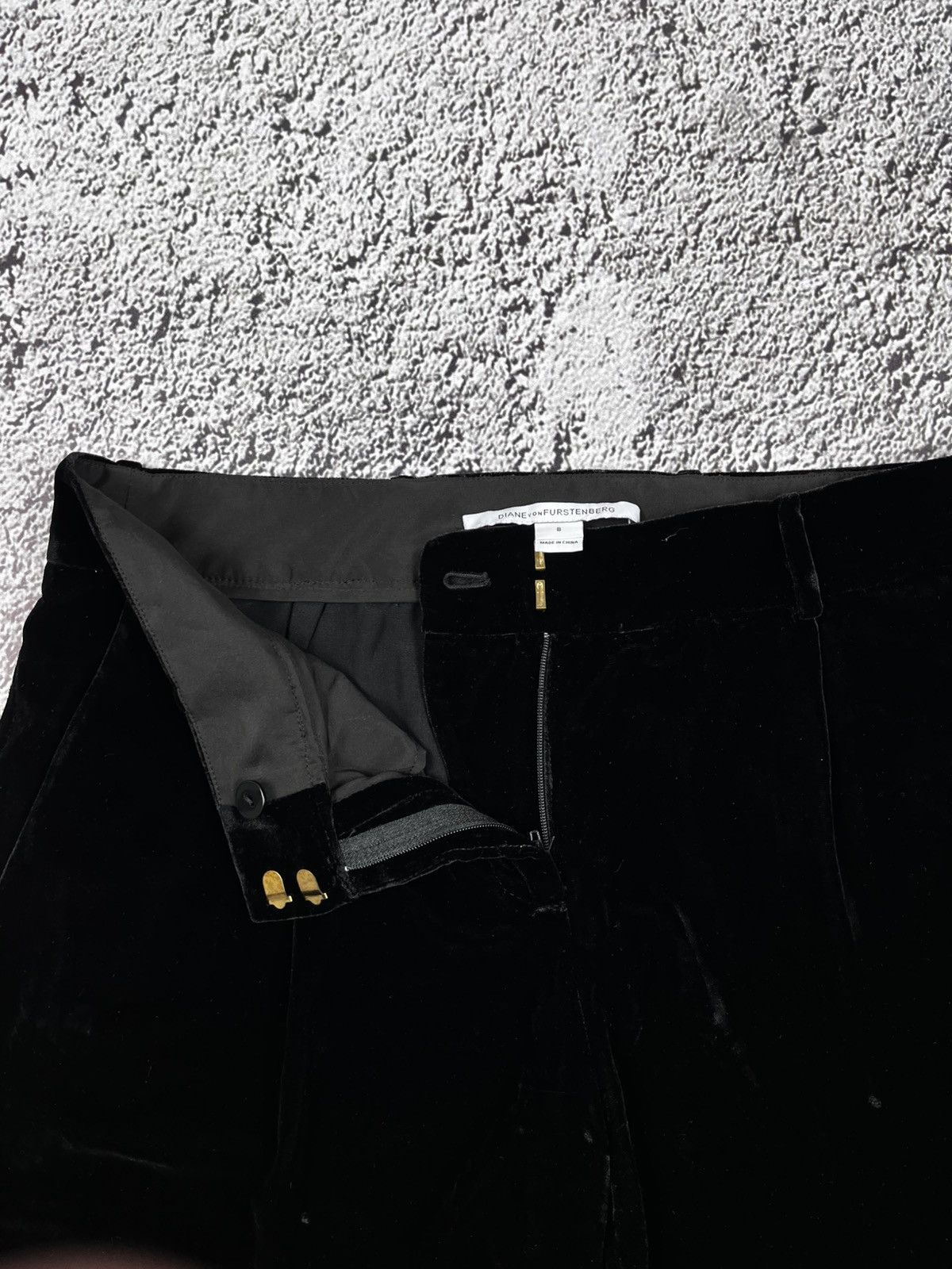 Diane von Furstenberg Vintage Y2K Diane Von Furstenberg velvet old money pants Size 27" / US 4 / IT 40 - 7 Thumbnail