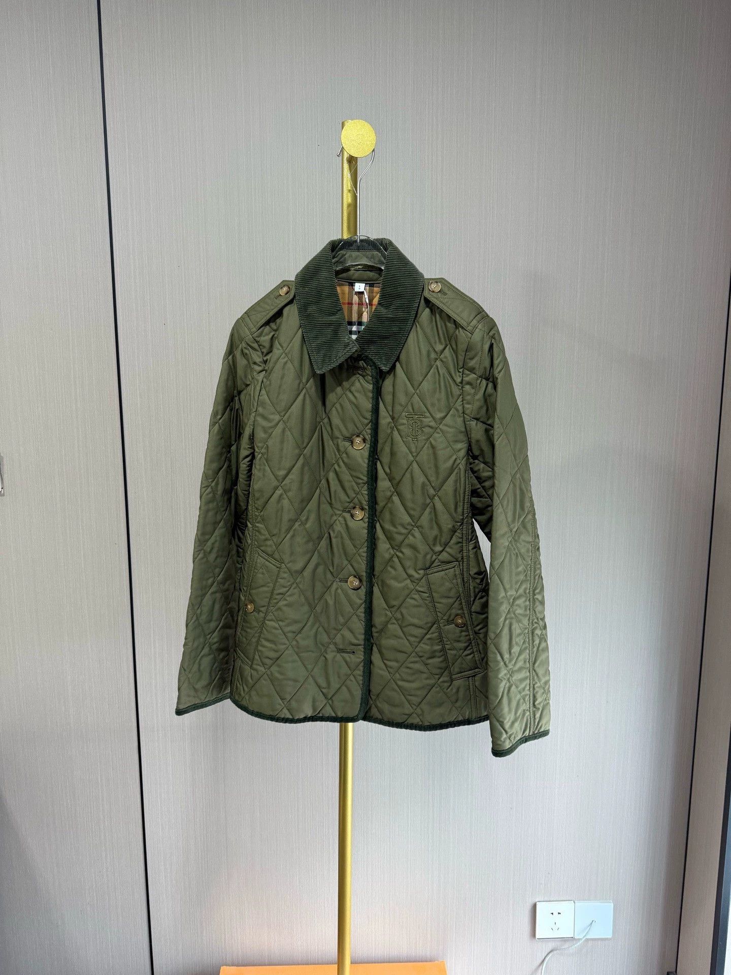 Burberry Burberry Quilted Check Jacket Green Size US M / EU 48-50 / 2 - 1 Thumbnail