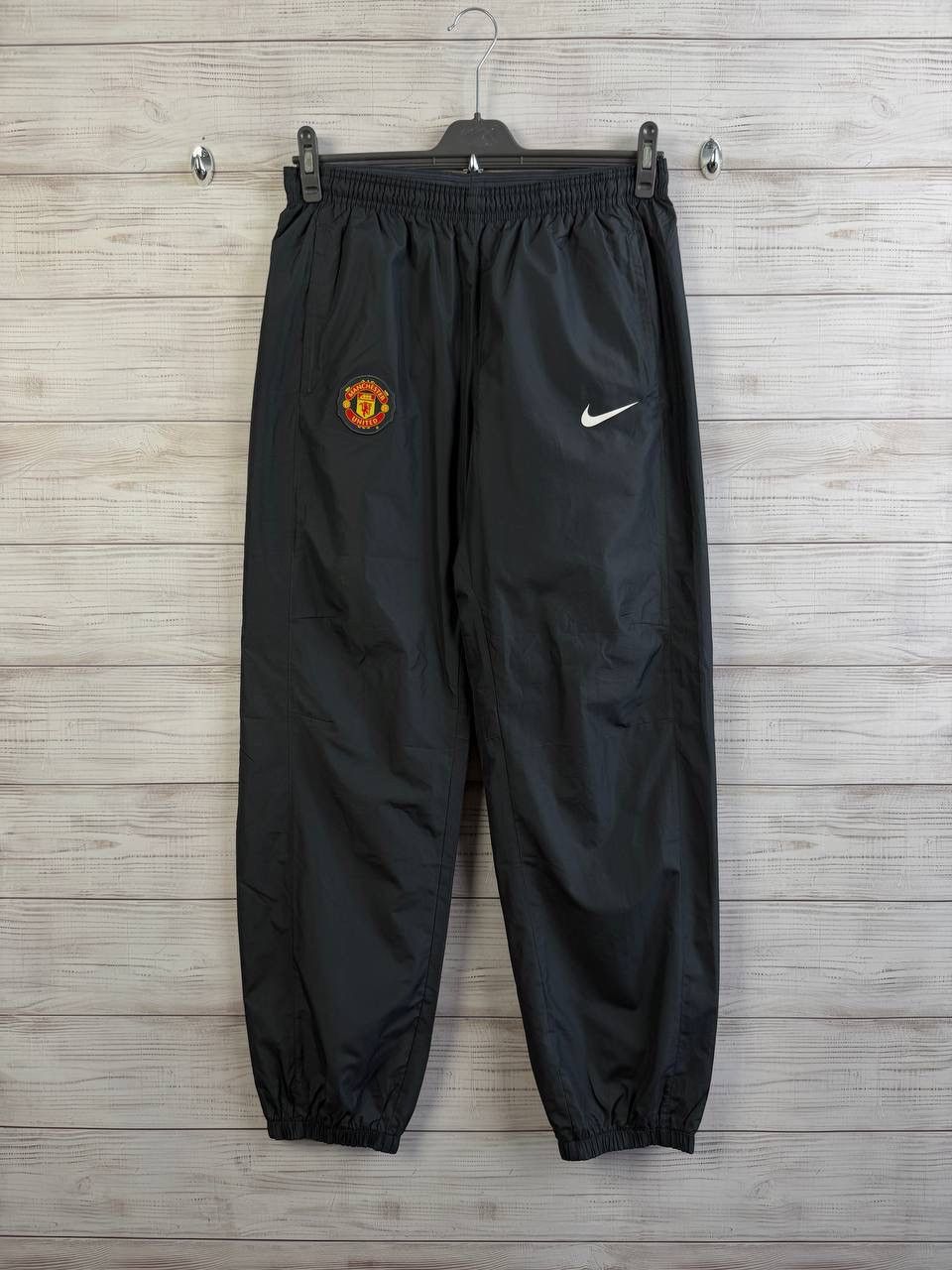 Nike Vintage Nike Manchester United pants dri fit size M Size US 34 / EU 50 - 1 Thumbnail