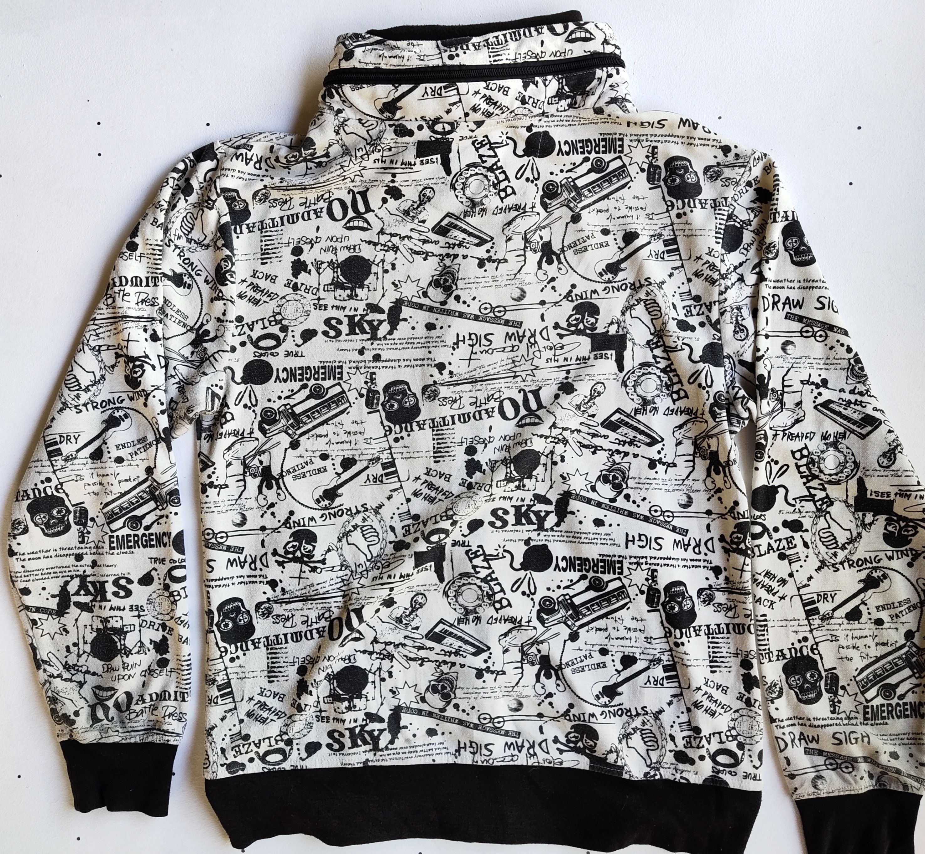 Excuse Zipper Sweatshirt