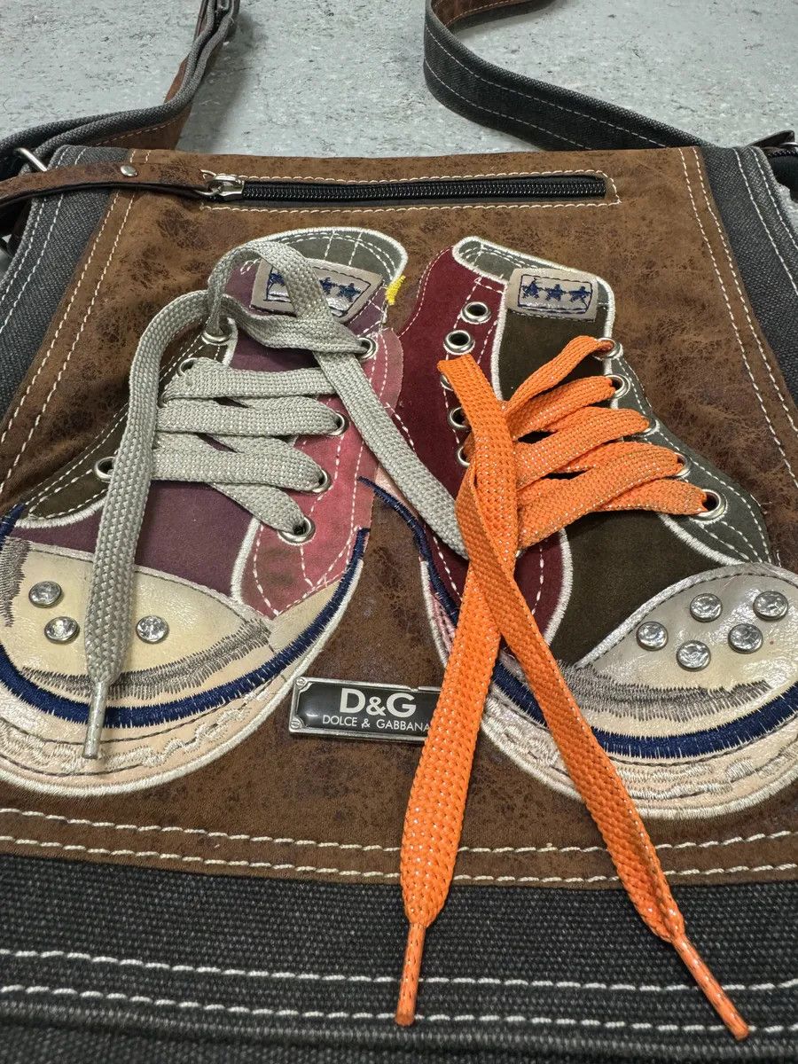 Dolce & Gabbana 2000s Dolce & Gabbana Converse Trompe L’Oeil Leather Shoulder Bag Size ONE SIZE - 8 Thumbnail