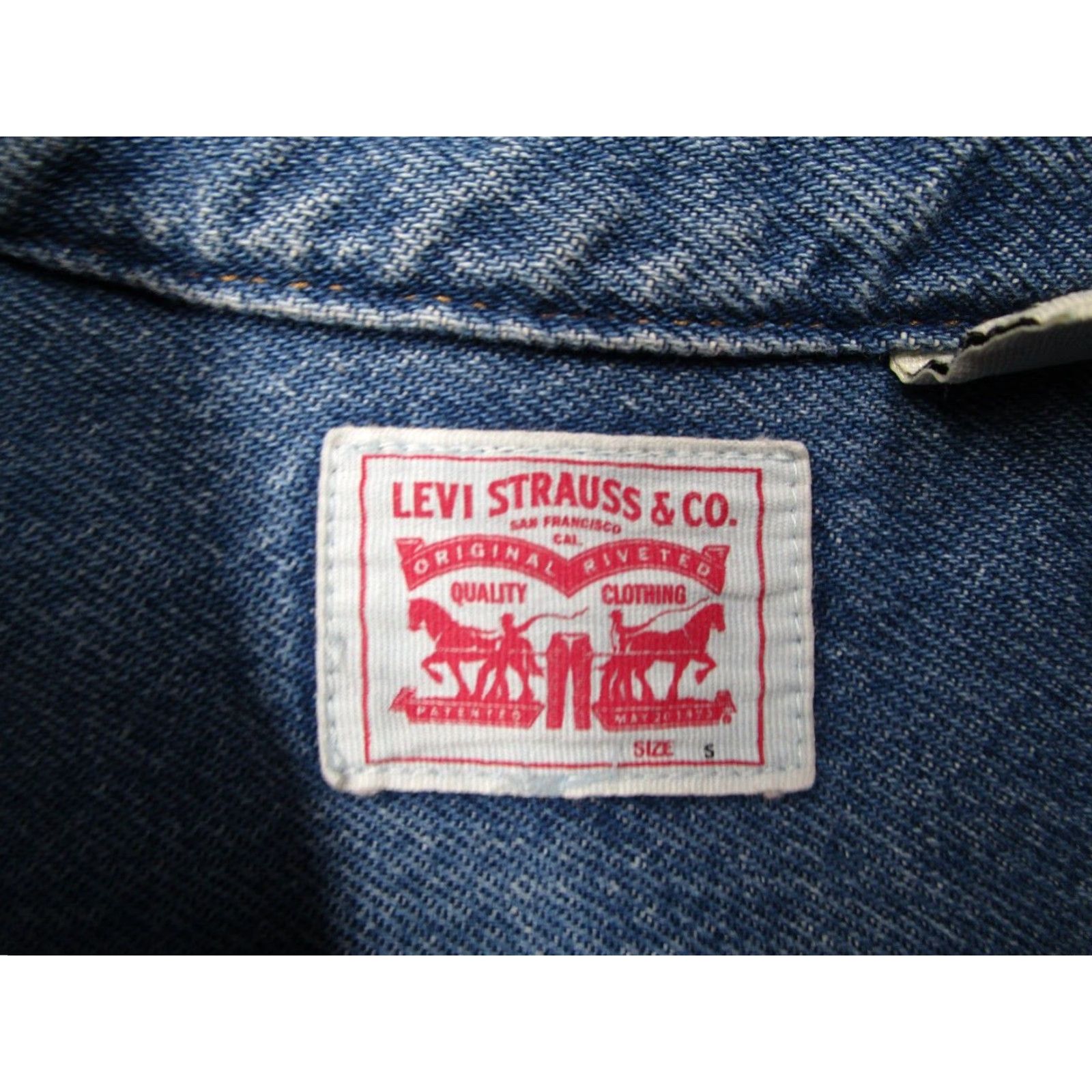 Levi's Levis Denim Jacket Womens Small Blue Button Up Long Sleeve Pearl Snaps Workwear Size S / US 4 / IT 40 - 3 Thumbnail
