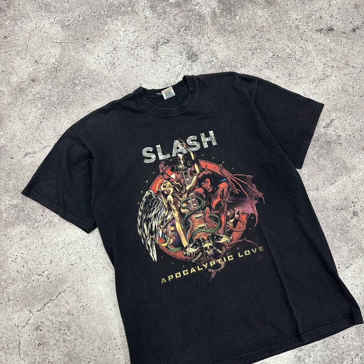 Band Tees Vintage 00s Slash Apocalyptic Love tour tee 2012 rock y2k og Size US L / EU 52-54 / 3 - 4 Thumbnail