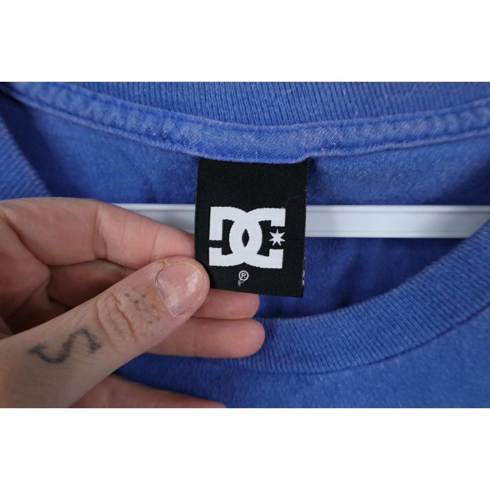 DC Vintage DC Shoes Skateboarding Short Sleeve T-Shirt Blue Size US XL / EU 56 / 4 - 7 Thumbnail
