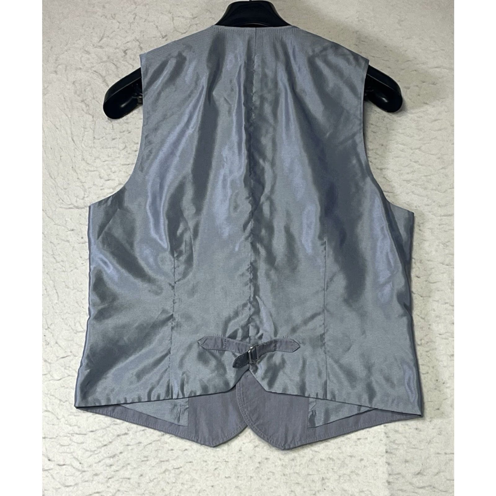 Armani Exchange Armani Exchange Vest Button Up Gray Men M Vest Button Up Pockets Formal Business Casual - Note: Ensure to avoid extra punctuation. Size US M / EU 48-50 / 2 - 2 Thumbnail
