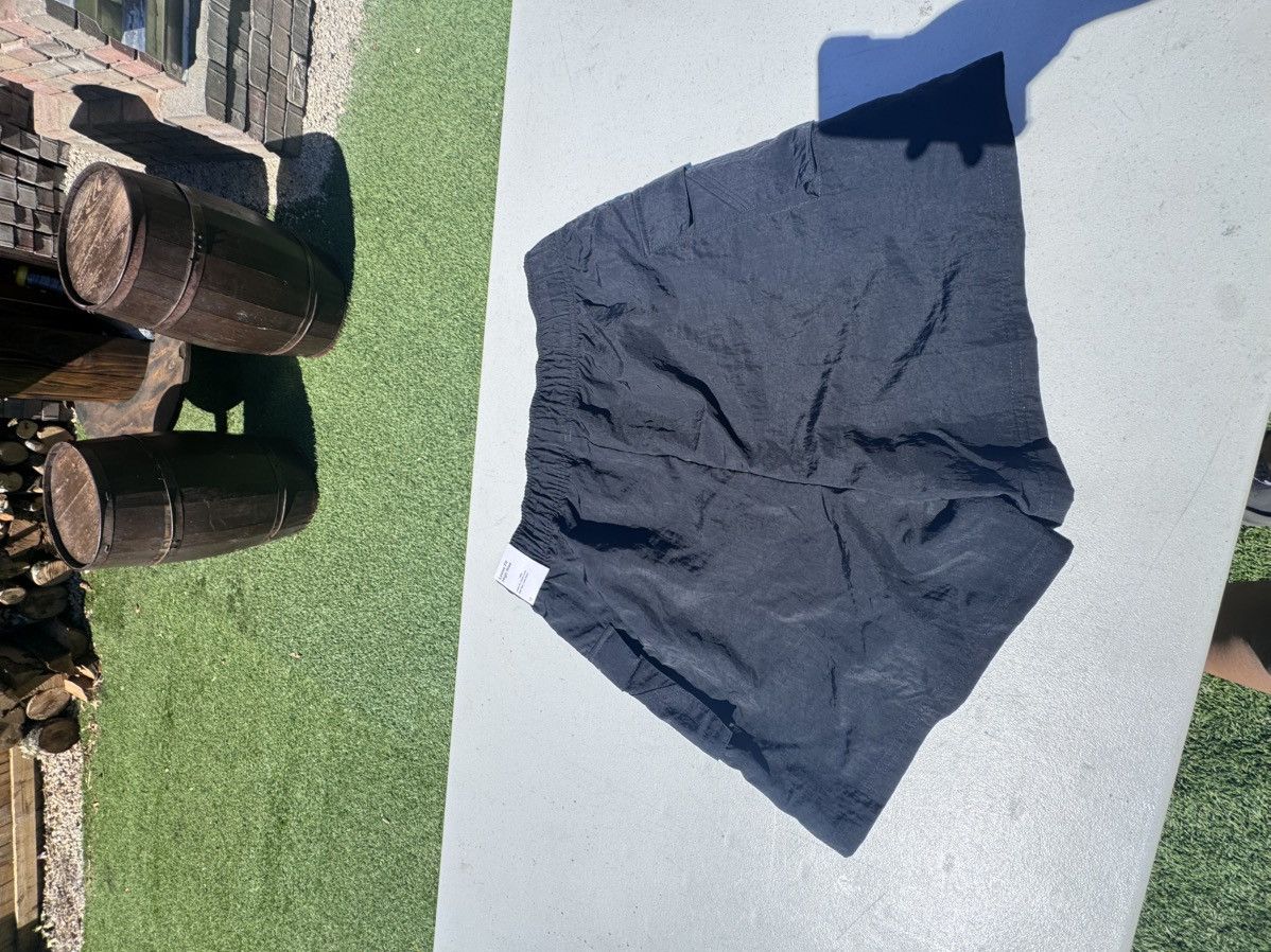 Nike Women Nike shorts Size 42" / US 20 - 1 Thumbnail