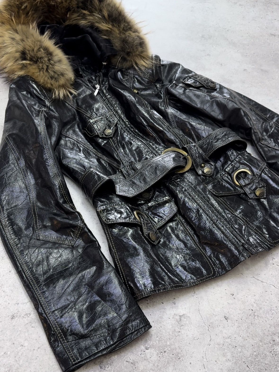 Yohji Yamamoto Vintage Patent Leather Fur Hood Jacket Size US S / EU 44-46 / 1 - 4 Thumbnail