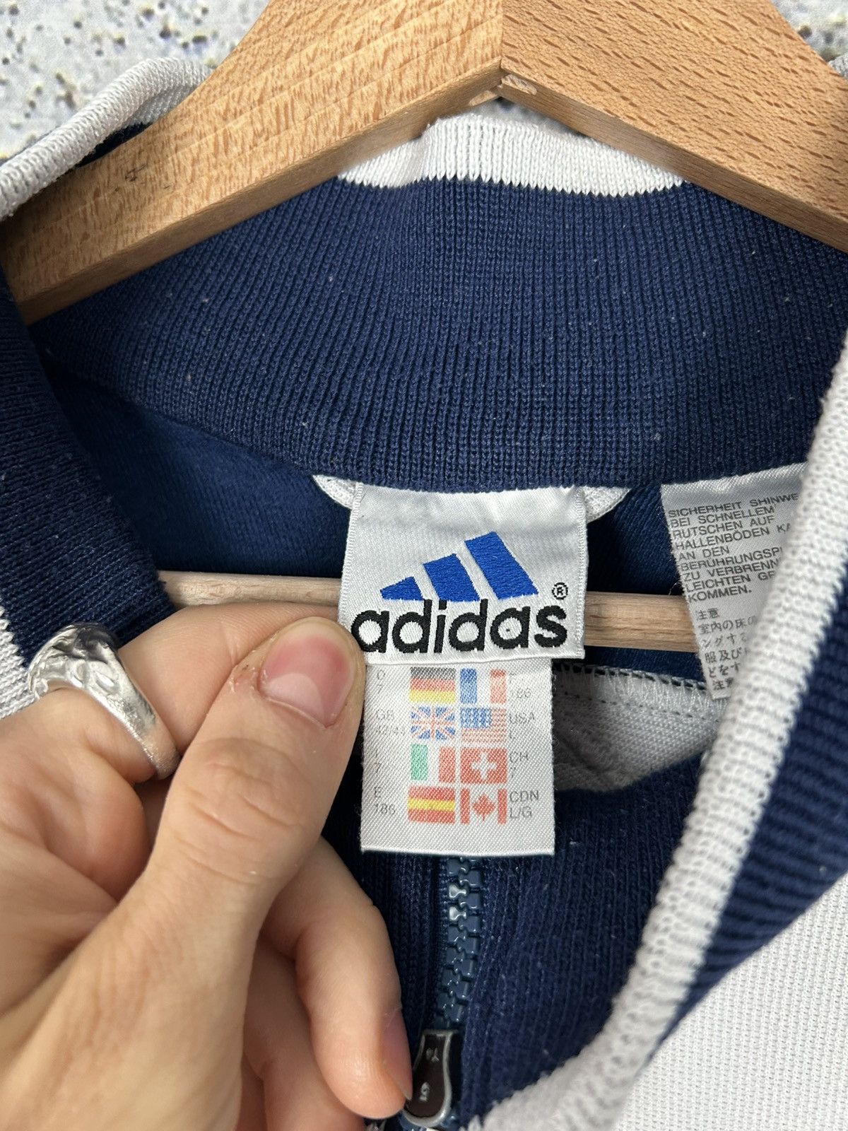 Adidas Vintage Adidas Sportswear 90s Zip Sweatshirt Streetwear Size US L / EU 52-54 / 3 - 5 Thumbnail