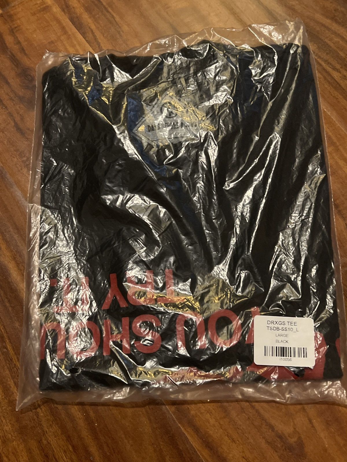 Travis Scott Travis Scott Drugs Tee Size US L / EU 52-54 / 3 - 3 Thumbnail