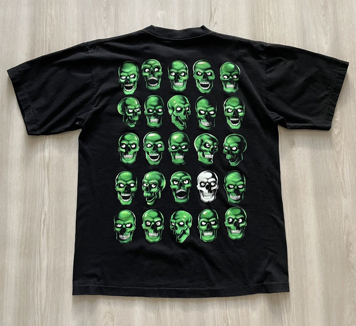 Vintage Vintage 90s Rock Eagle Green Skulls Tee Mens Large Size US L / EU 52-54 / 3 - 5 Thumbnail