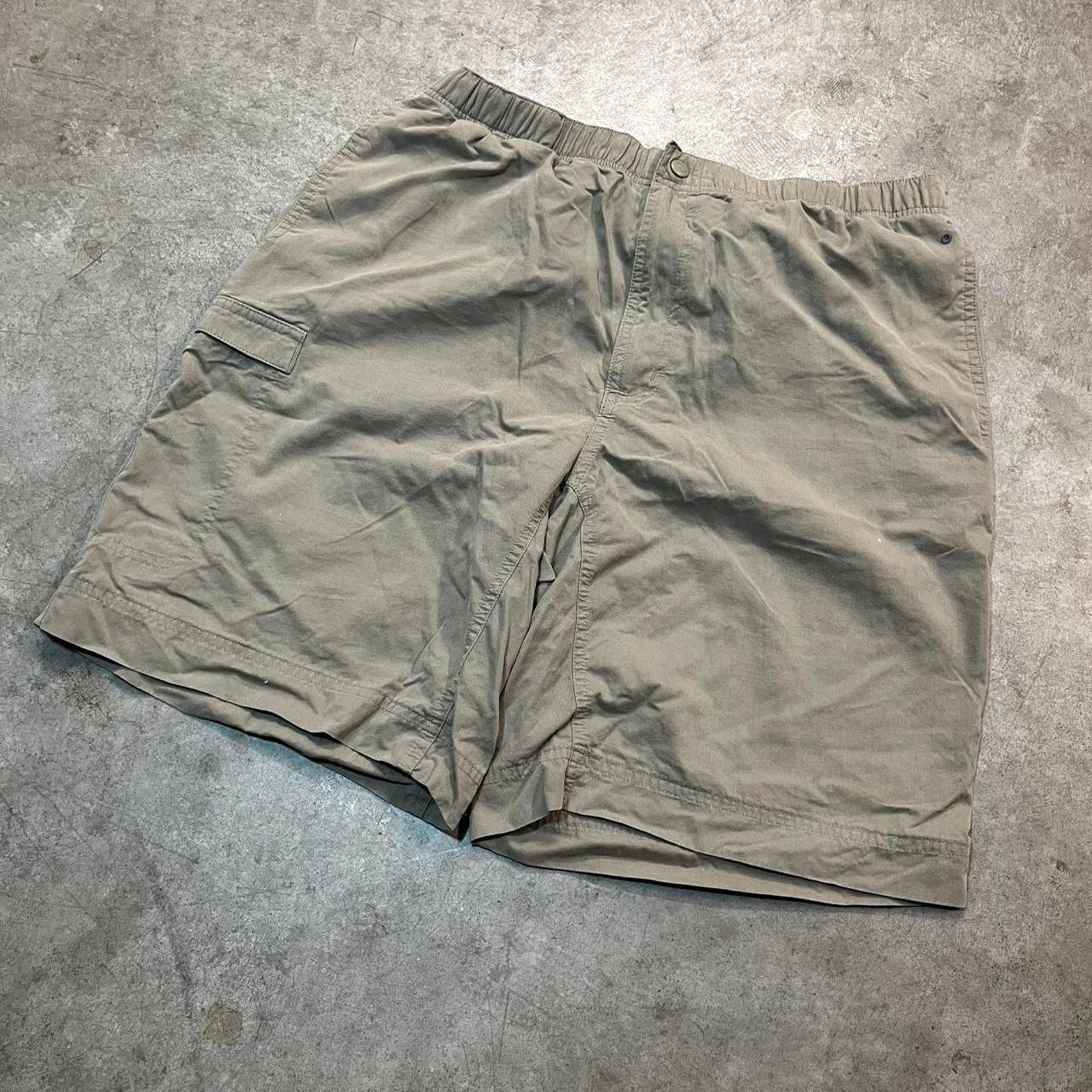 Columbia Men’s Cotton Olive Green Columbia Sportswear Outdoor Shorts Size US 29 - 1 Thumbnail