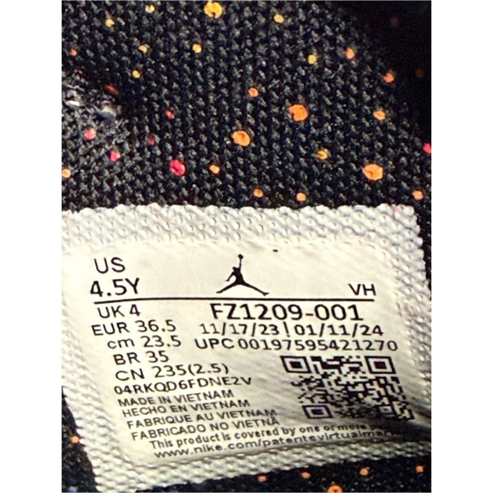 Nike Nike Air Jordan 1 Mid SE GS “Wings” Sneakers Size US 5 / EU 37 - 3 Thumbnail