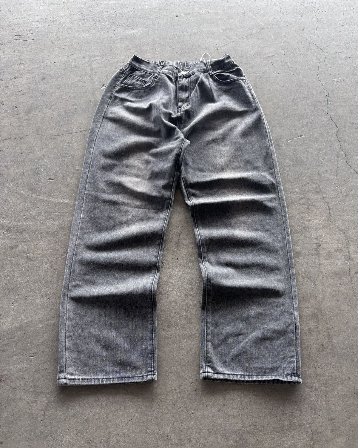 Japanese Brand × KMRii × Le Grande Bleu (L.G.B.) 2000s Mud Washed Black Baggy Jeans Size US 33 - 1 Thumbnail