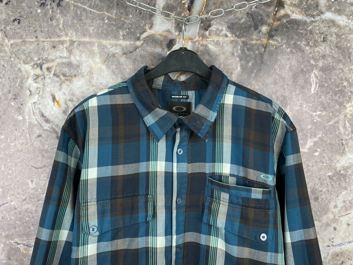 Oakley Men’s Oakley Shirt Button Up Outdoor Size XXL Size US XXL / EU 58 / 5 - 2 Thumbnail