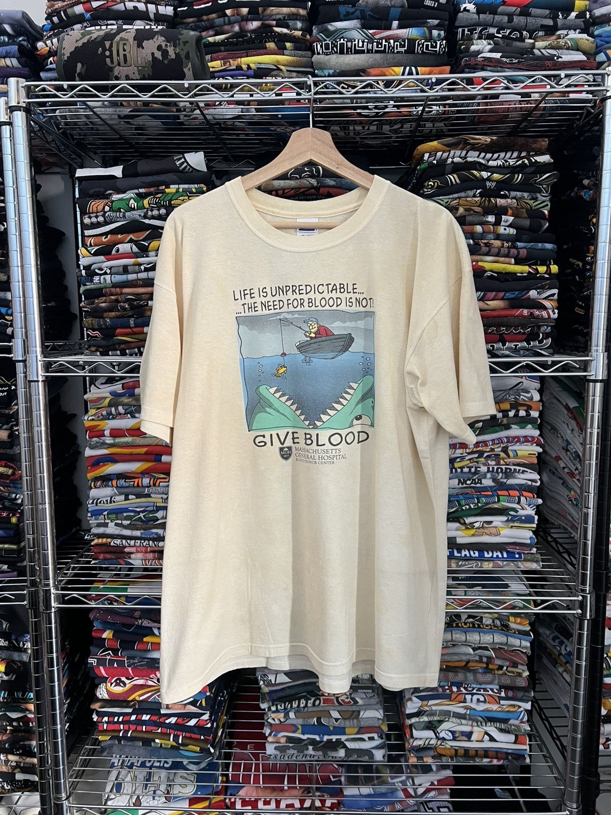 Anvil 2000s Massachusetts General Hospital Blood Donor Tee Size US XL / EU 56 / 4 - 3 Thumbnail