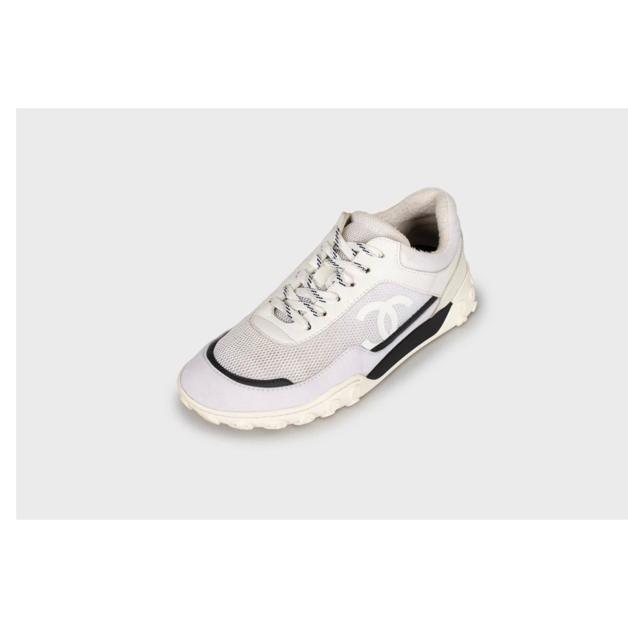 Chanel Chanel White Textile Sneakers - Size 37 Size US 6 / IT 36 - 3 Thumbnail