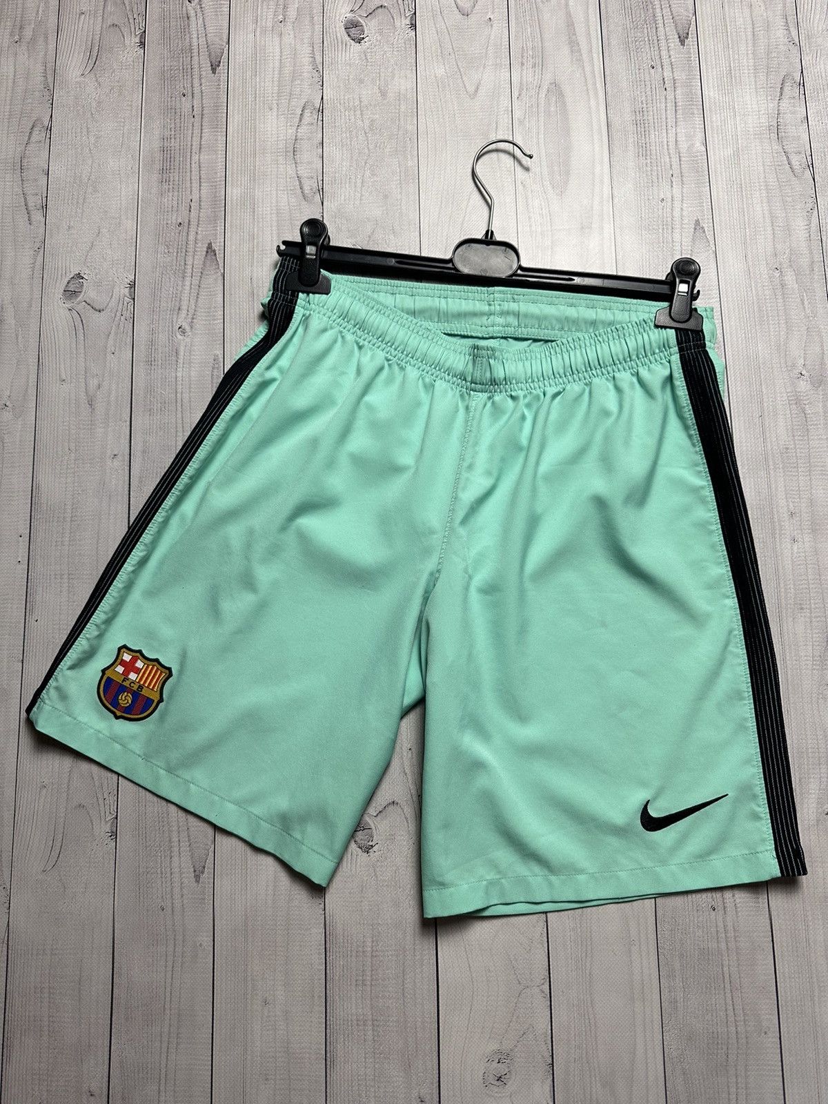 Nike × Vintage Vintage Nike Barcelona soccer jersey away rare green (Shorts Size US M / EU 48-50 / 2 - 3 Thumbnail