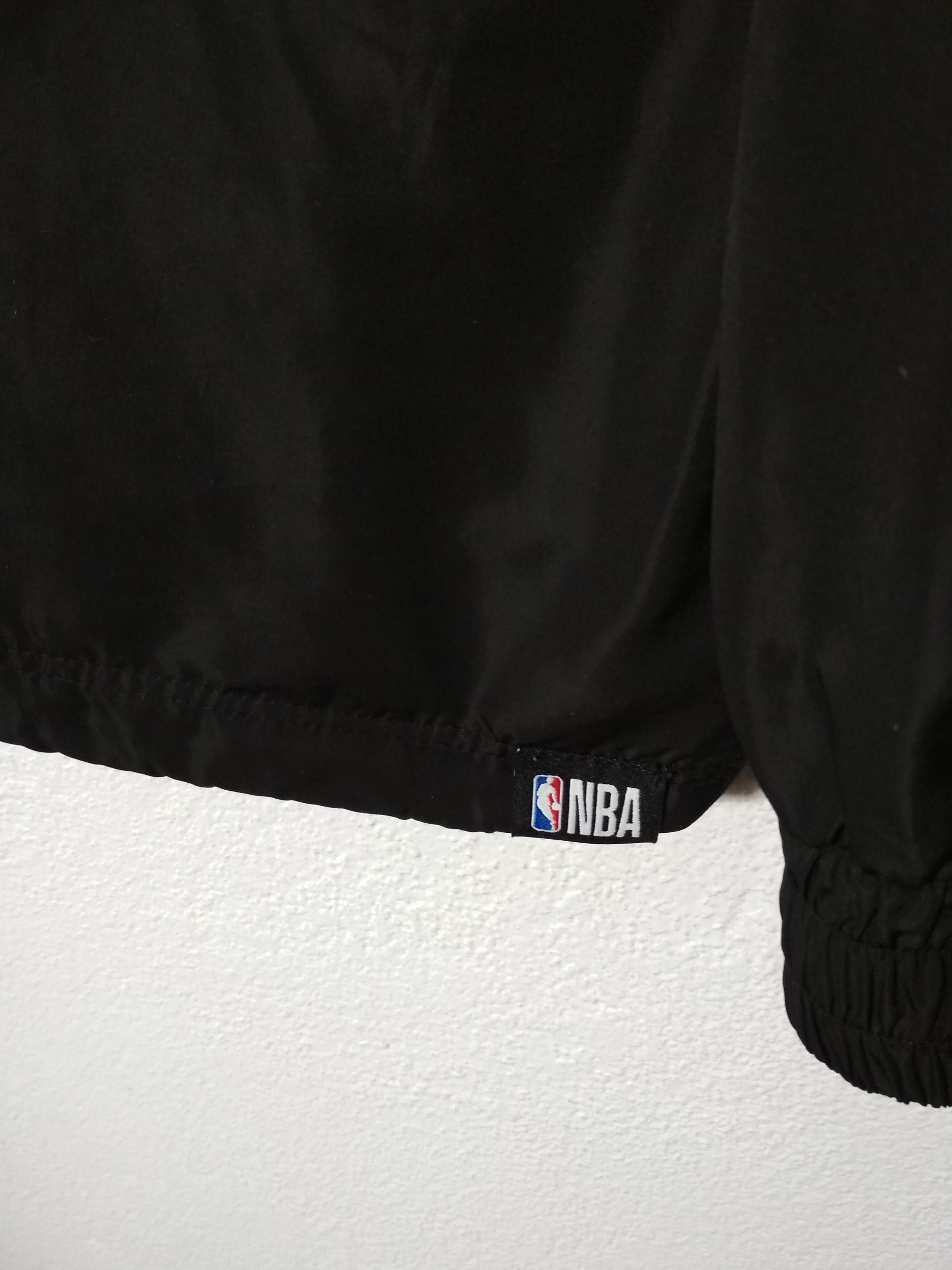 NBA New Era Los Angeles Lakers NBA light jacket windbreaker M/L Size US M / EU 48-50 / 2 - 4 Thumbnail