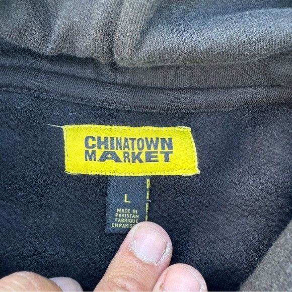 Market NEW CHINATOWN MARKET x APEX LEGENDS RARE HOODIE SZ LARGE L Size US L / EU 52-54 / 3 - 4 Thumbnail