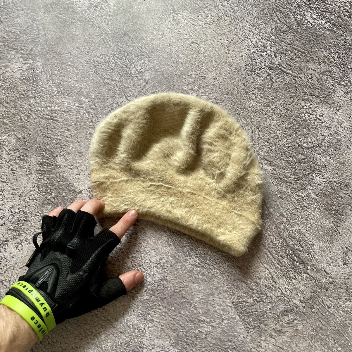Vintage Vintage 90s Mohair Beanie Fuzzy Knit Cream Oversized Drip OS Size ONE SIZE - 1 Thumbnail