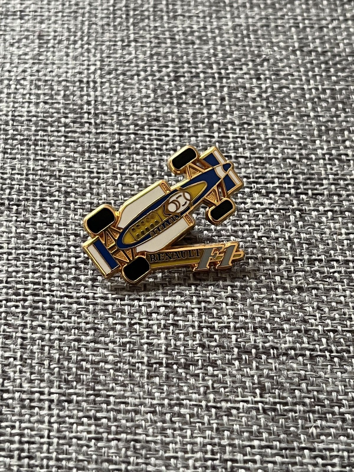 Formula 1 Renault Williams Formula One vintage pin Size ONE SIZE - 1 Thumbnail