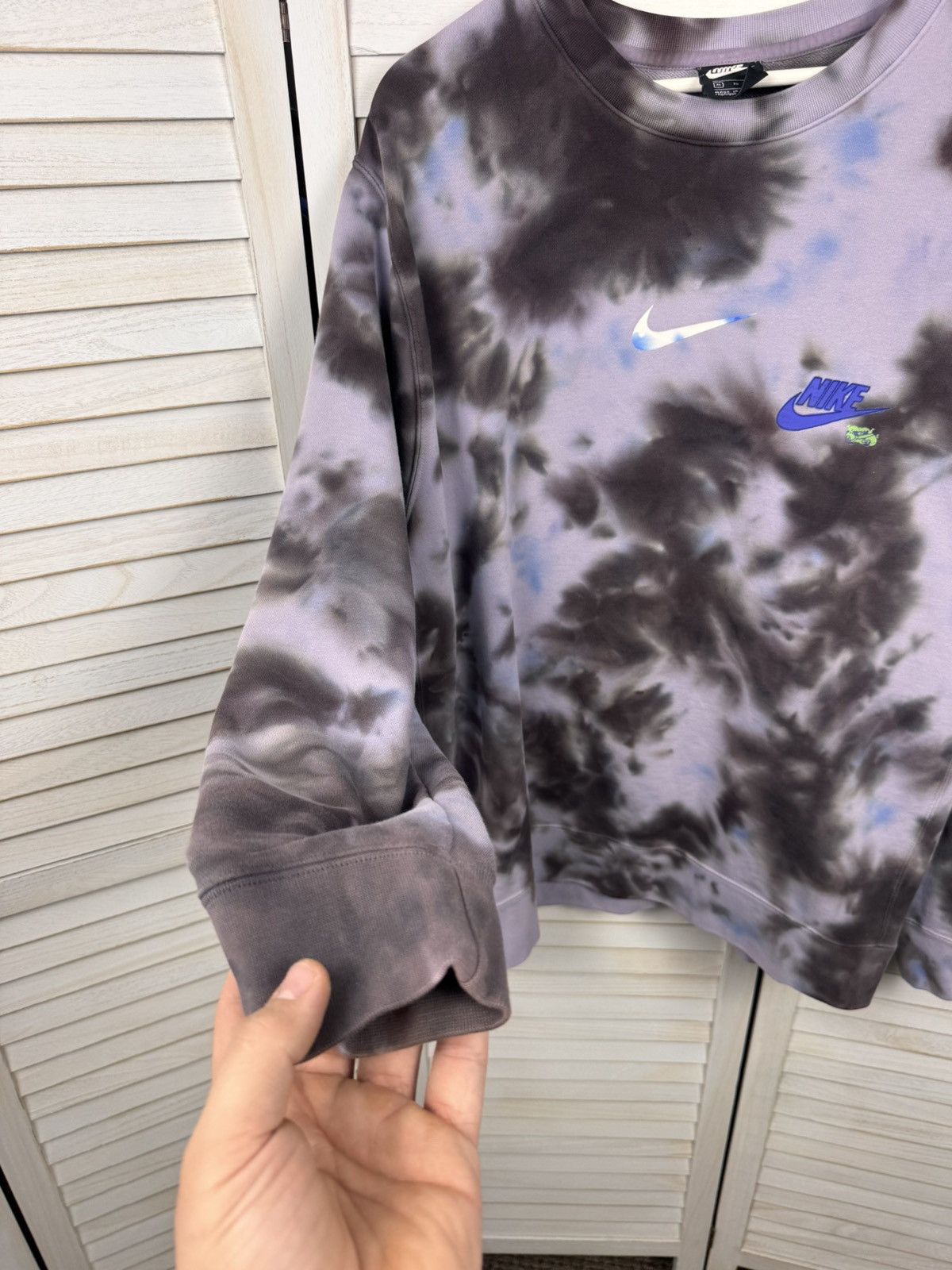 Nike Nike XL Tie Dye Graphic Print Neck Sweatshirt Multicolor Size US XL / EU 56 / 4 - 7 Thumbnail