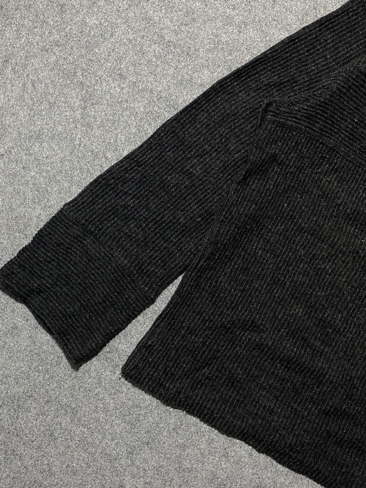 Vintage Fendi big logo turtleneck sweater made in Italy