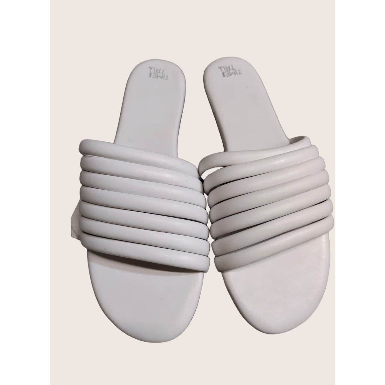 Vintage Time and Tru White Multi-Band Slide Sandals Memory Foam Size 10 Women Size US 10 / IT 40 - 1 Thumbnail