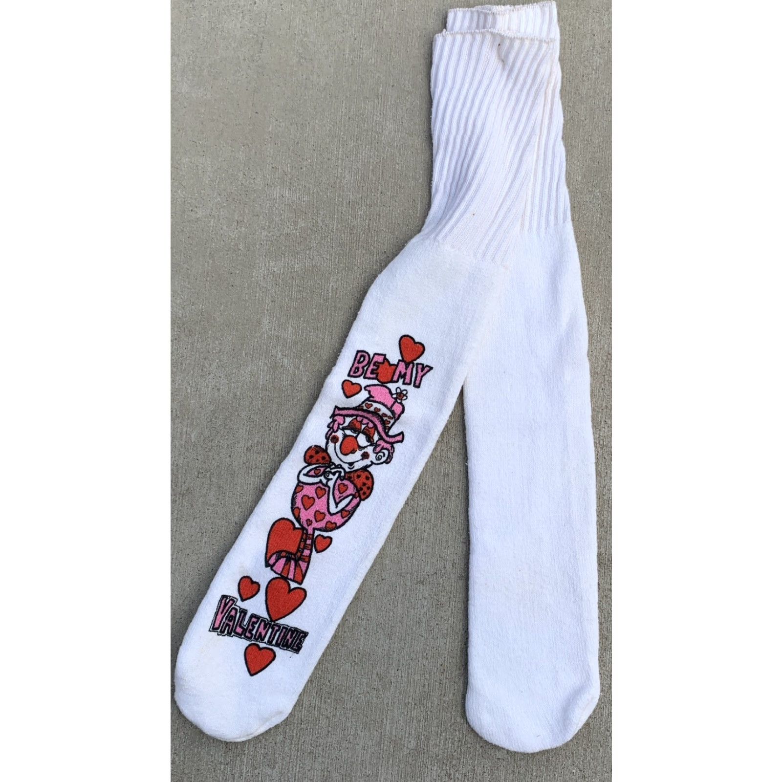 Vintage VINTAGE Be My Valentine Novelty Tube Socks Valentine 80s 90s Unisex Adults 9-15 Ivory Knee High Socks Size ONE SIZE - 4 Thumbnail