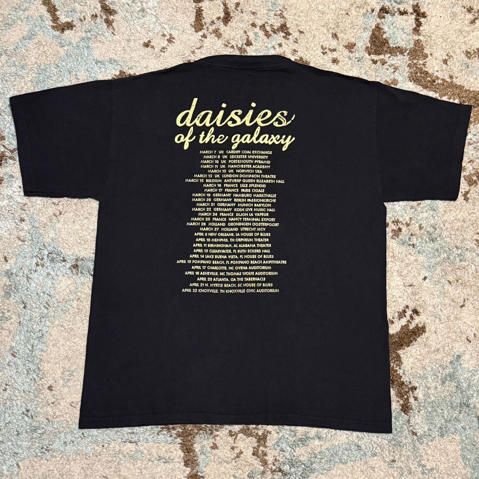 Tultex Vintage 2000 Eels Daisies of the Galaxy Shirt Size Large Size US L / EU 52-54 / 3 - 3 Thumbnail