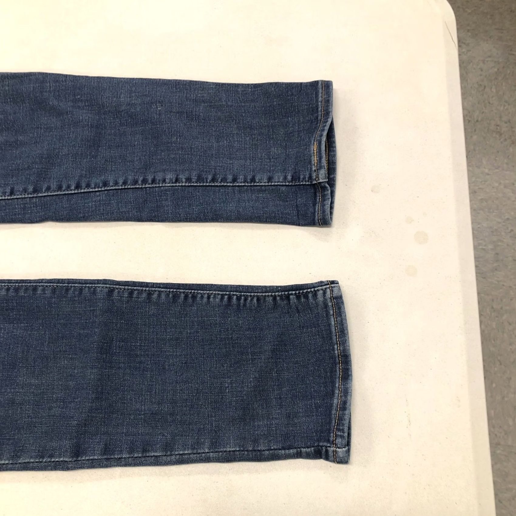 Levi's Levi's Women's 311 Shaping Skinny Jeans 34x31 Blue Denim Jeans Mid Rise 5-Pocket Logo Zipper Button 311 Shaping Skinny Regular Fit Ladies Girls, 90s? Size 24" / US 00 / IT 34 - 5 Thumbnail