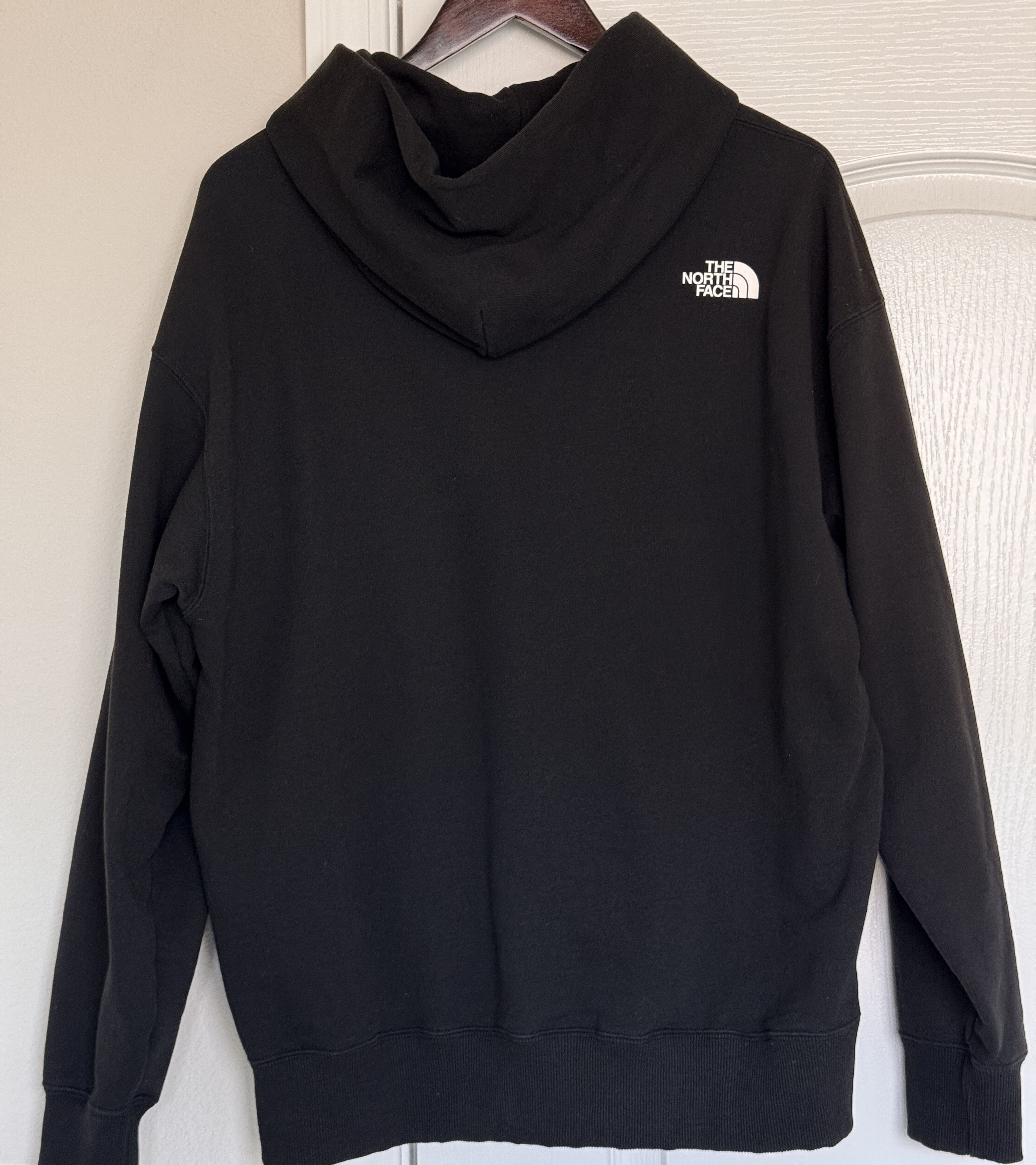 The North Face Japan Exclusive North Face Ginza Hoodie Floral Sweatshirt Size US L / EU 52-54 / 3 - 2 Thumbnail