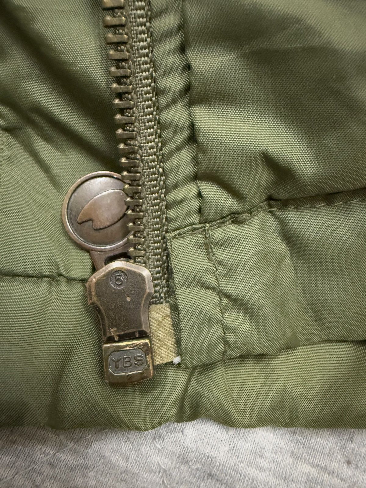 Japanese Brand × Vintage Naf nAf Rubber Label Padded Nylon Jacket Hoodie Size US XL / EU 56 / 4 - 12 Thumbnail