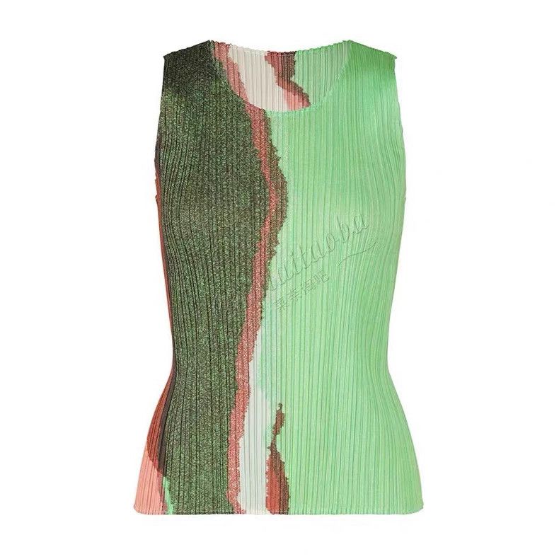 Issey Miyake Issey Miyake Sleeveless green vest Size L / US 10 / IT 46 - 1 Thumbnail