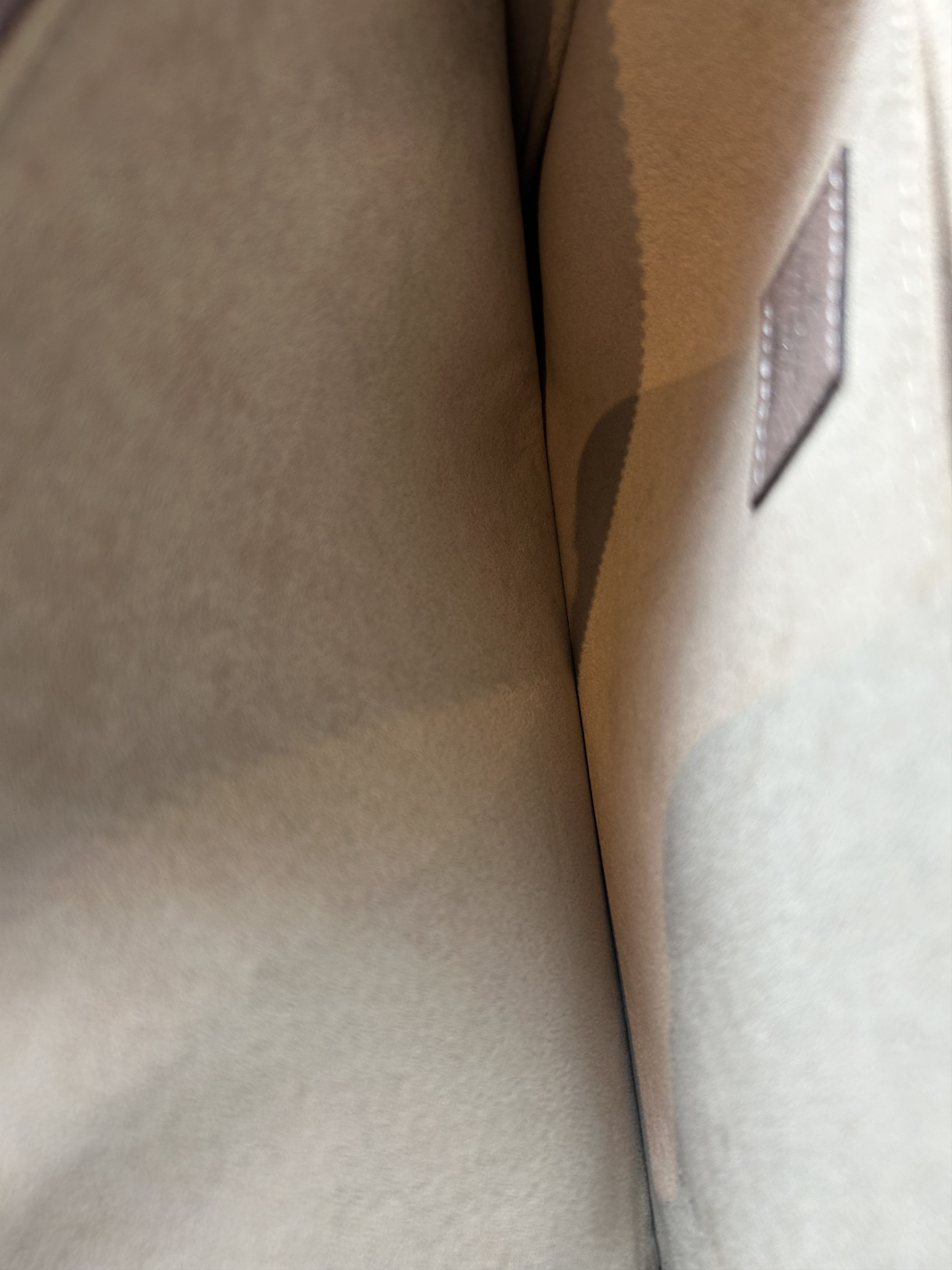 Louis Vuitton Louis Vuitton Grey Leather Jules Zip Pouch PM Size ONE SIZE - 3 Thumbnail