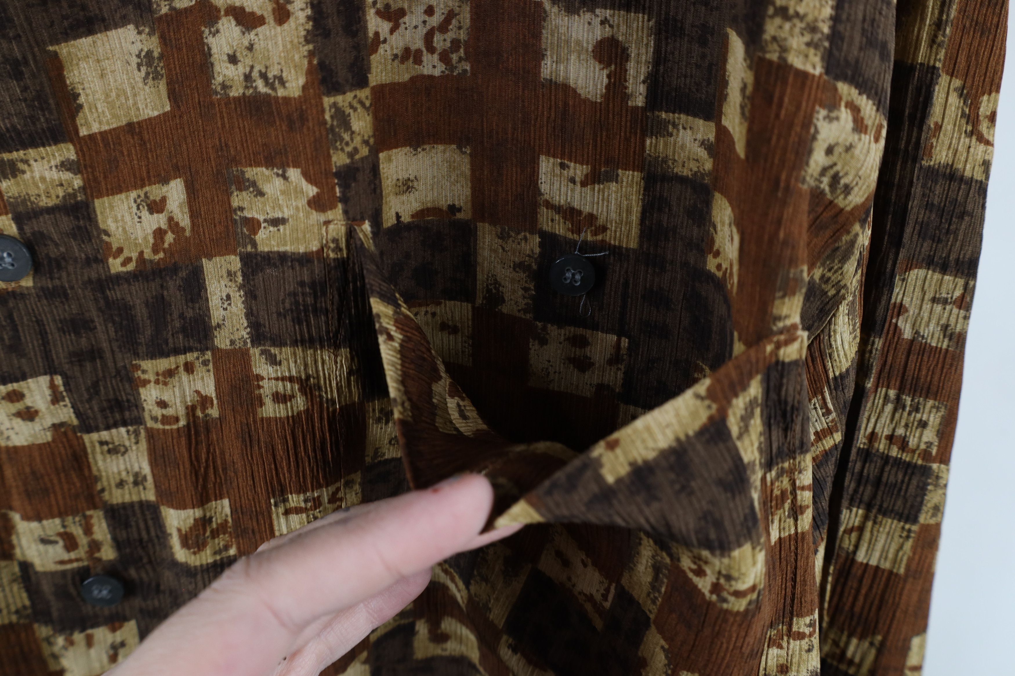 Vintage Vintage 90s Streetwear Band Collar Button Shirt Earth Tone Size US L / EU 52-54 / 3 - 5 Thumbnail