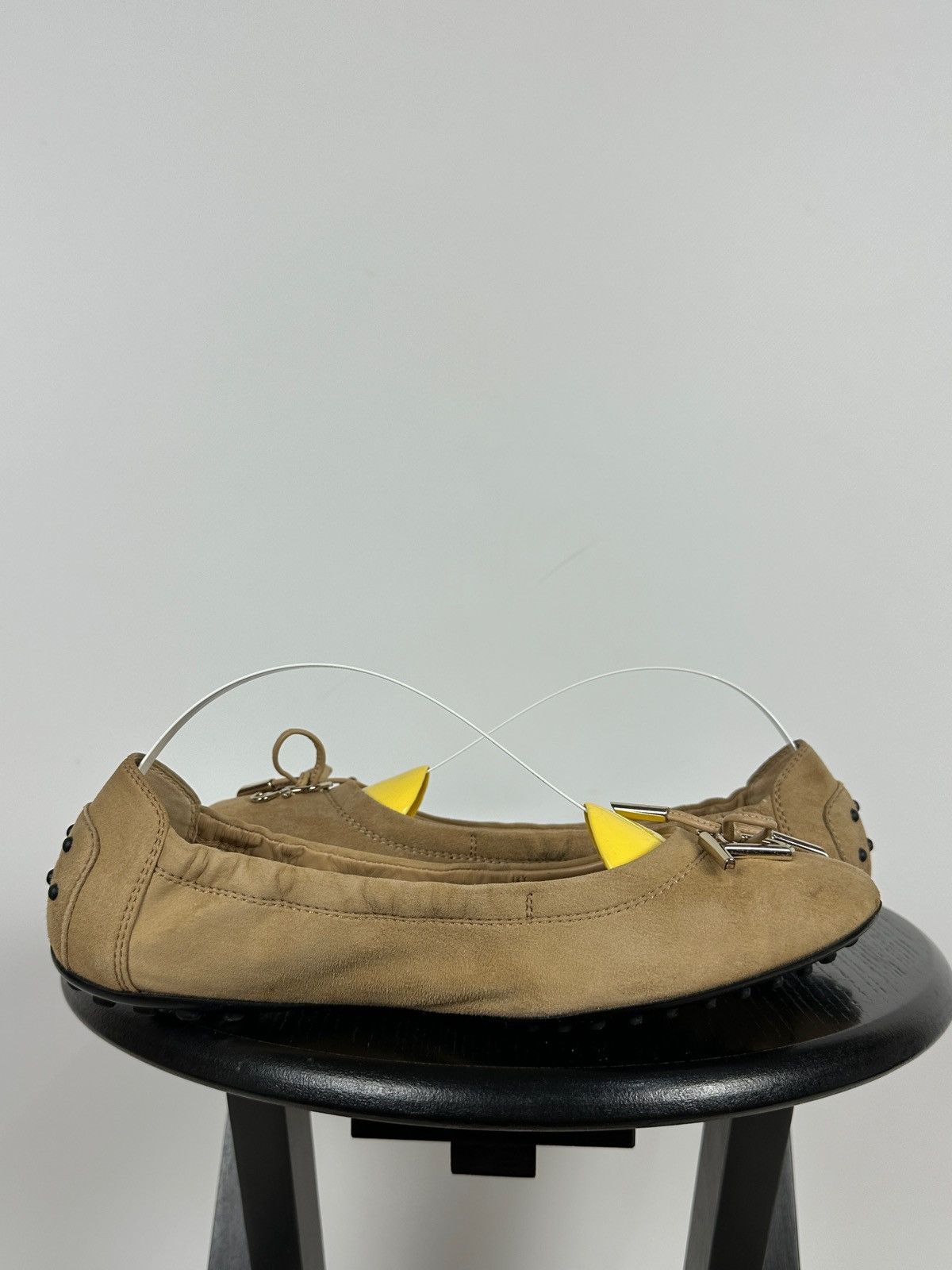 Tod's Tod’s Beige Suede Ballet Flats Size US 8.5 / IT 38.5 - 10 Thumbnail