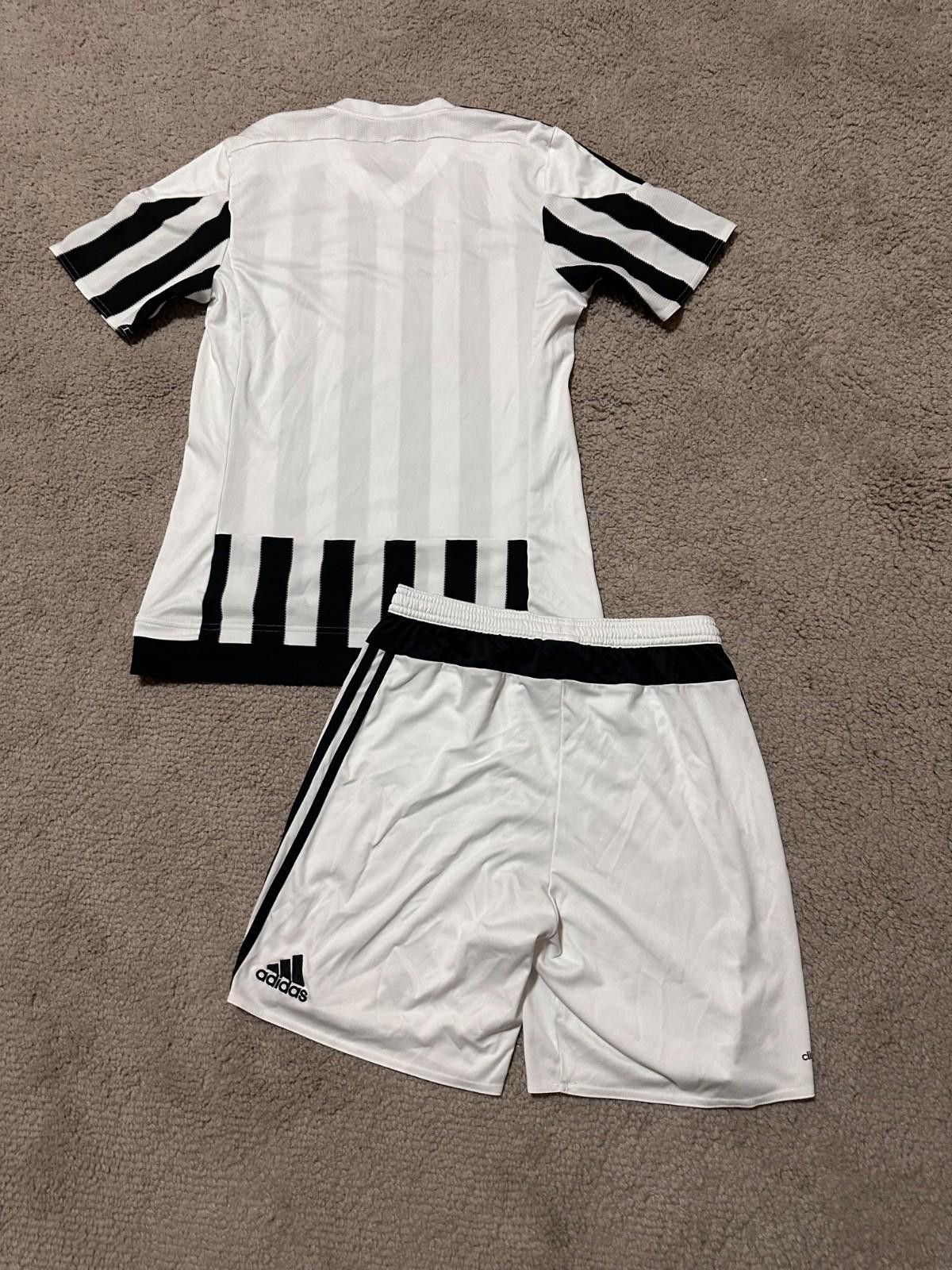 Adidas JUVENTUS 2015 2016 HOME FOOTBALL SHIRT SOCCER JERSEY ADIDAS Size US S / EU 44-46 / 1 - 9 Thumbnail