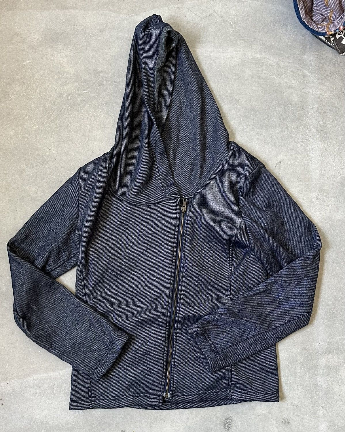 Japanese Brand VINTAGE ASYMMETRICAL HOODIE Size US S / EU 44-46 / 1 - 1 Thumbnail