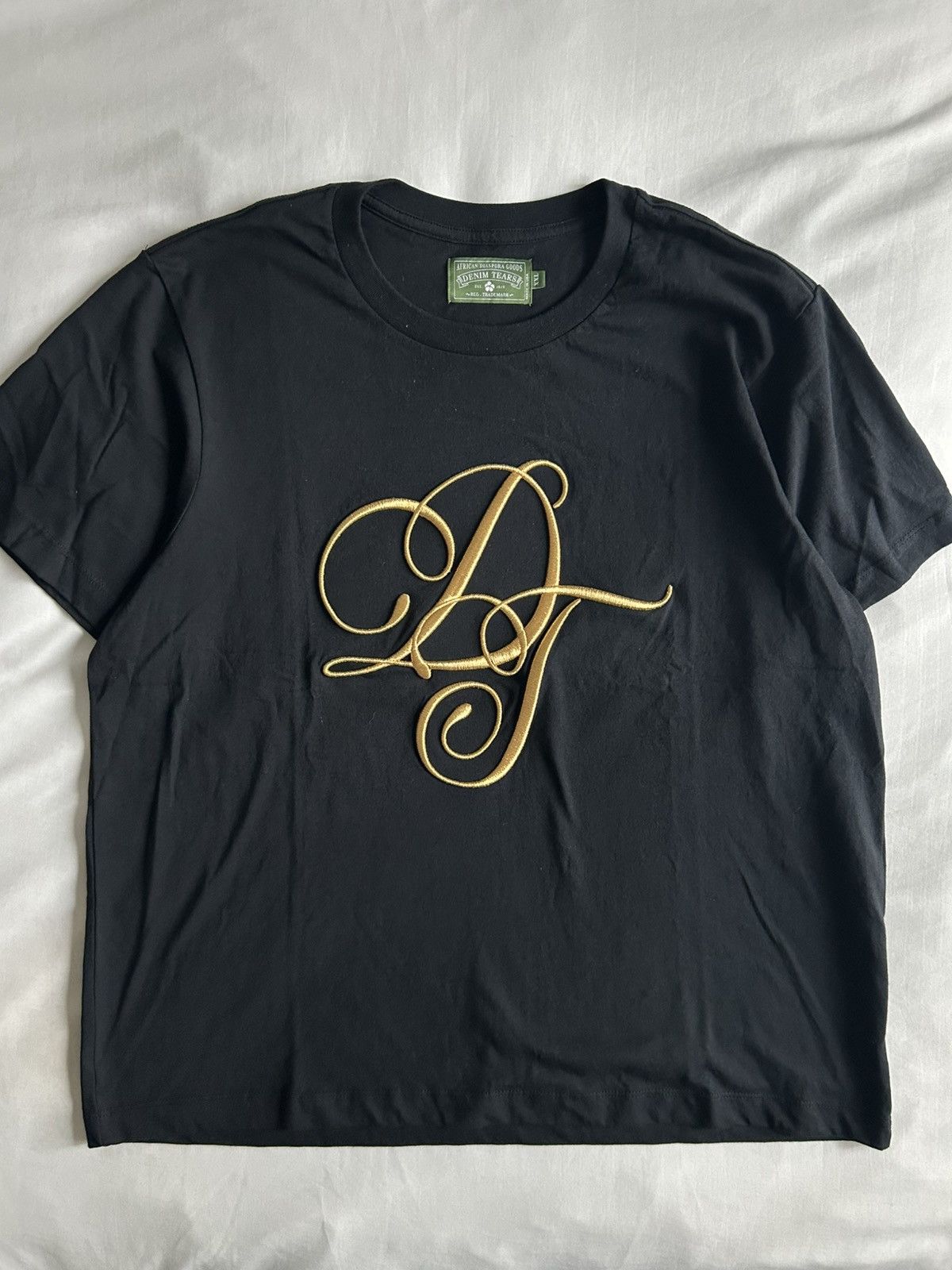 DENIM TEARS Denim Tears Tee Script Metallic Gold Cursive Made in USA Size US XXL / EU 58 / 5 - 1 Thumbnail