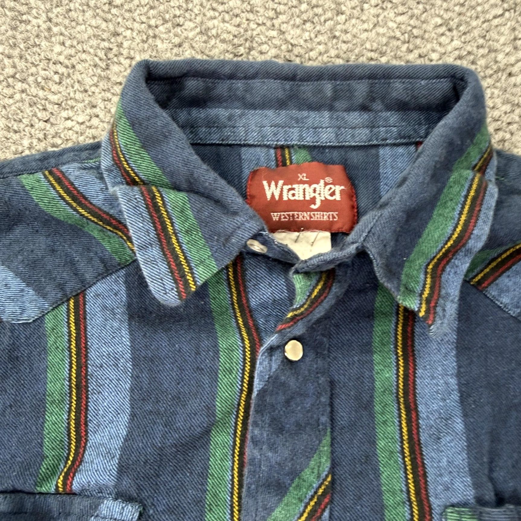 Wrangler VINTAGE Wrangler Shirt Mens XL Blue Green Flannel Western Pearl Snap Stripe 90s Western Mens XL Blue Stripe Shirt Size US XL / EU 56 / 4 - 2 Thumbnail