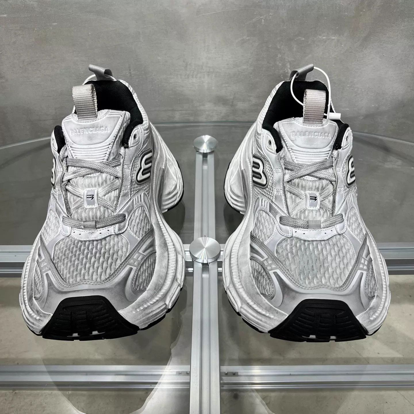 Balenciaga Balenciaga 10XL Distressed White/Gray Dad Shoe EUR 43 Size US 10 / EU 43 - 1 Thumbnail